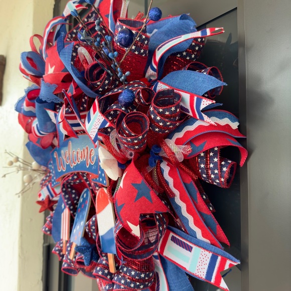 Welcome Patriotic Wreath 🇺🇸 - Picture 7 of 8